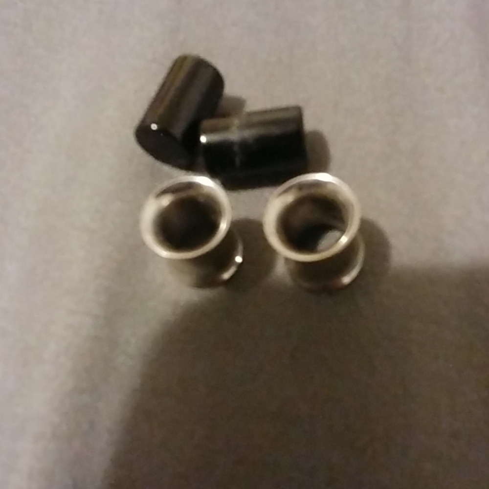 0g plugs